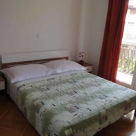 In - Sibenik Riviera 35910 Appartement *